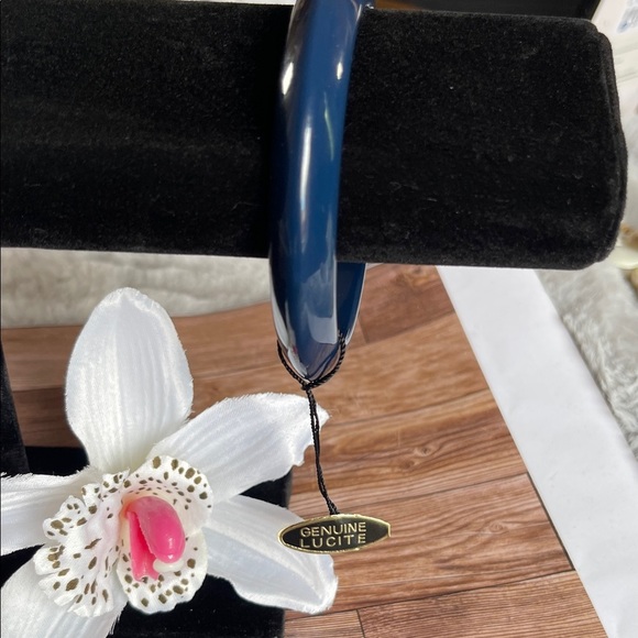 Blue Bracelet - Picture 2 of 5